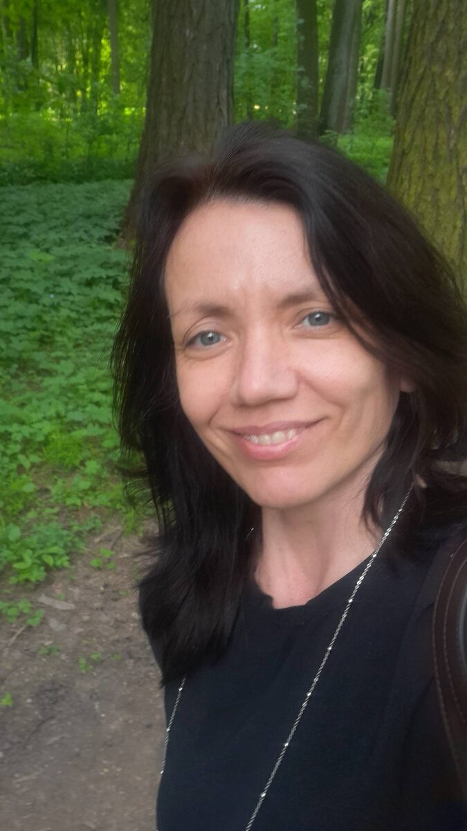 Я, клинический психолог,  очень хотела стать иппотерапевтом. В результате обучения теперь знаю, к кому привести своих клиентов и самой покататься  - в КСК#Матадор к Марине. Что же, самой объять необъятное нельзя. Иппотерапевты-это настоящие труженики и фанаты своего дела. 