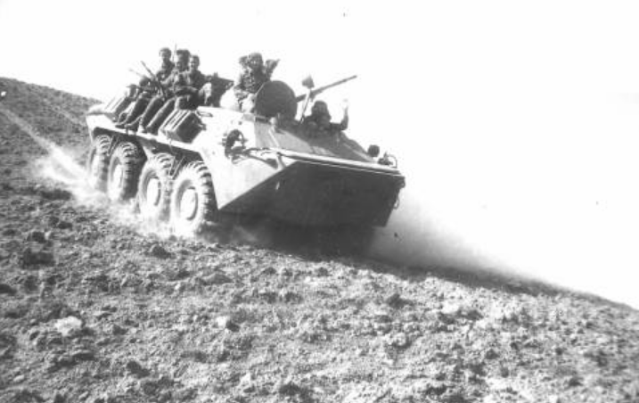 БТР советских пограничников на "операции". ДРА, 1982 год