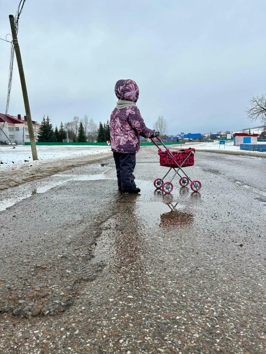     Бирмәйем һиңә баламды, апай!