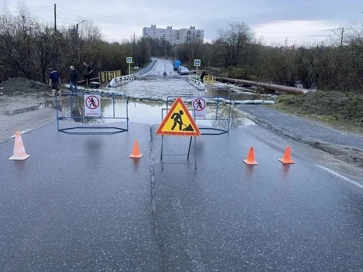     оба сооружения подтопило. фото: пресс-служба администрации Кольского округа.
