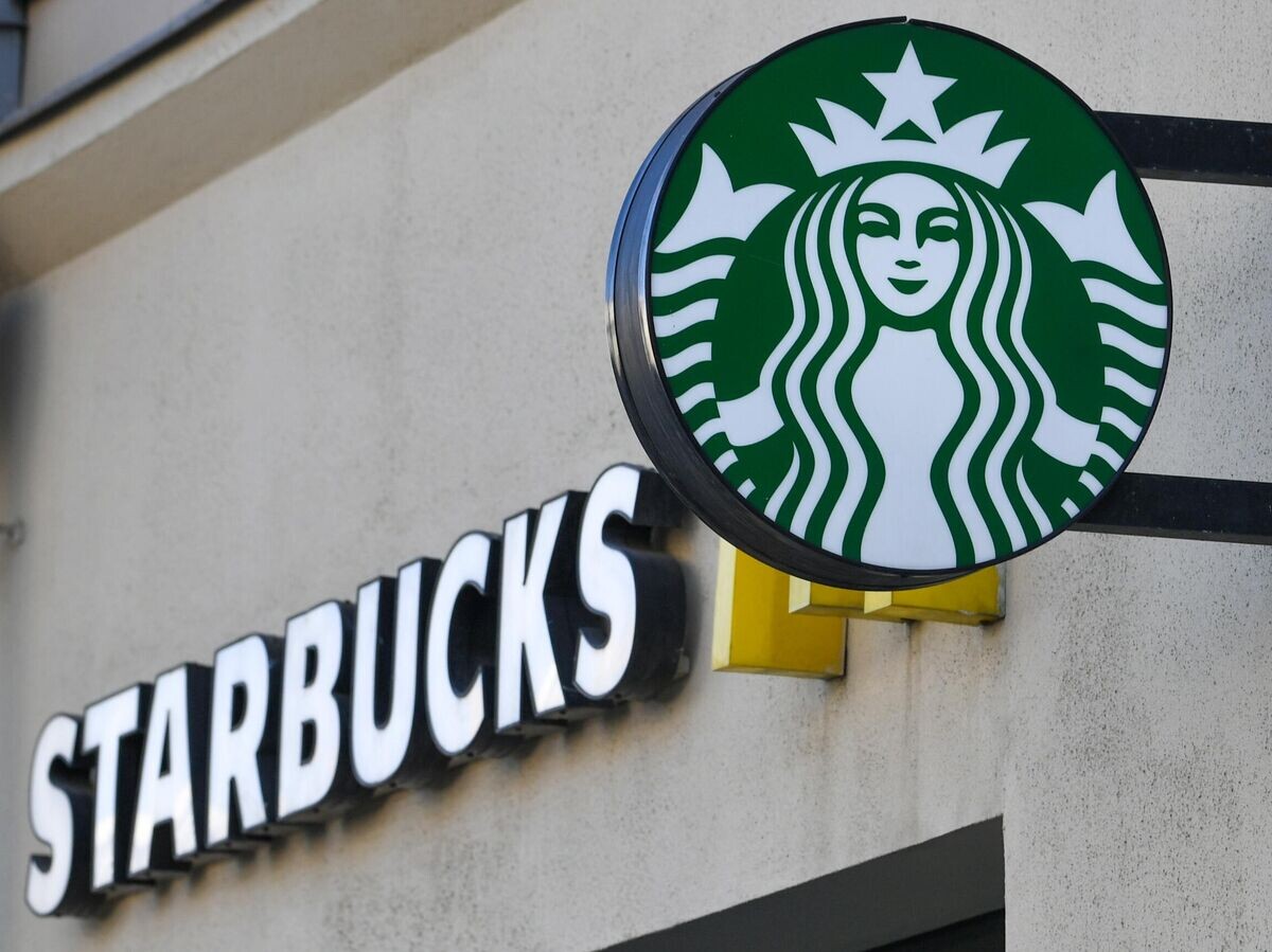    Вывеска на кафе Starbucks на проспекте Мира в Москве | © РИА Новости / Михаил Воскресенский