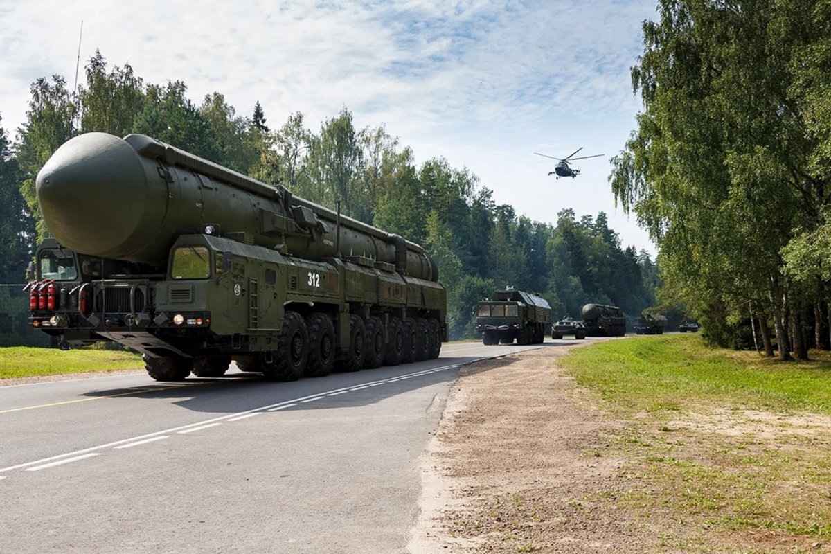     Белоруссия совместно с РФ начали военные испытания по доставке и подготовке к применению ядерных боеприпасов