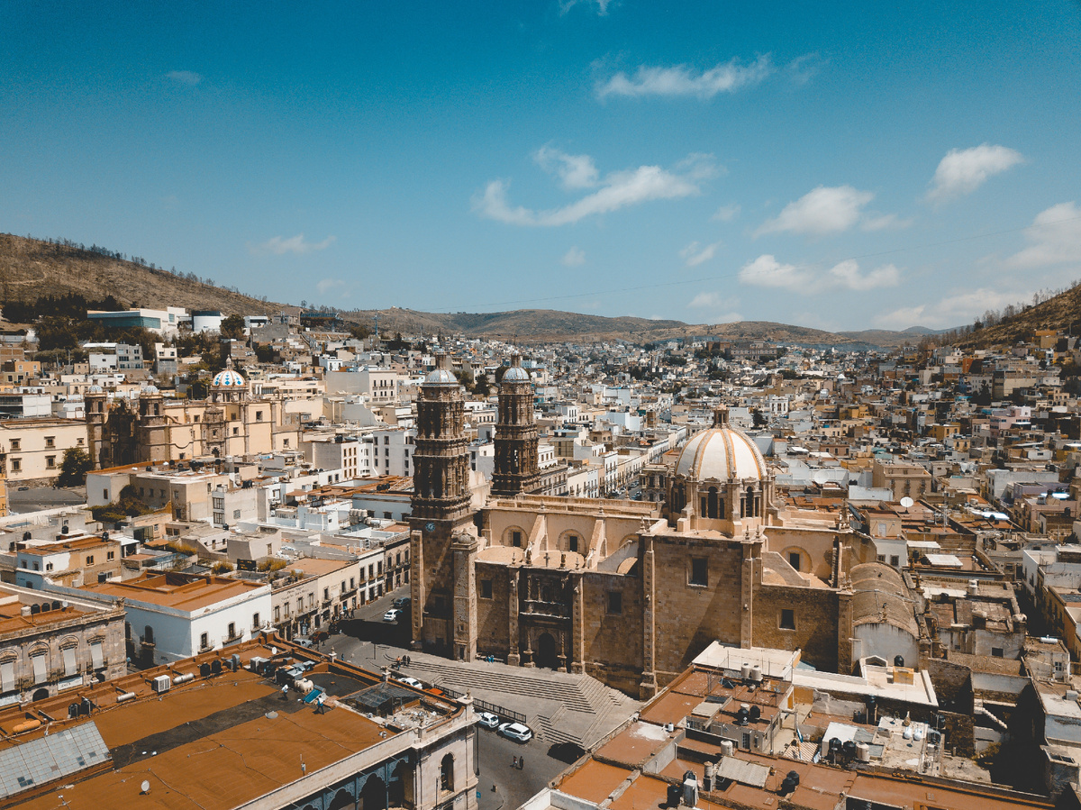 <a href="https://www.magnific.com/free-photo/aerial-shot-cathedral-zacatecas-mexico-blue-sky-daytime_11542615.htm">Image by wirestock on Magnific</a>
