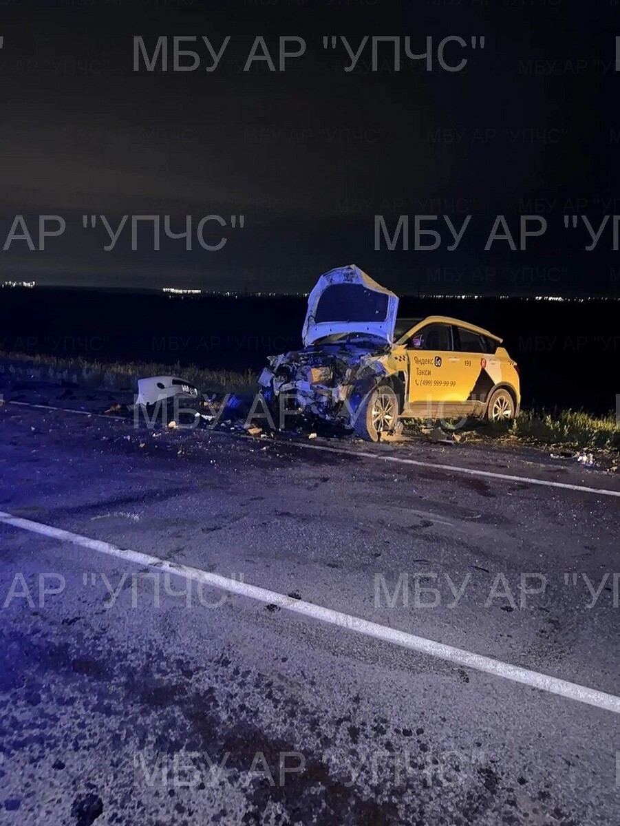    В телеграм-канале МБУ АР "УПЧС" появились кадры с места ДТП   телеграм-канал МБУ АР "УПЧС"