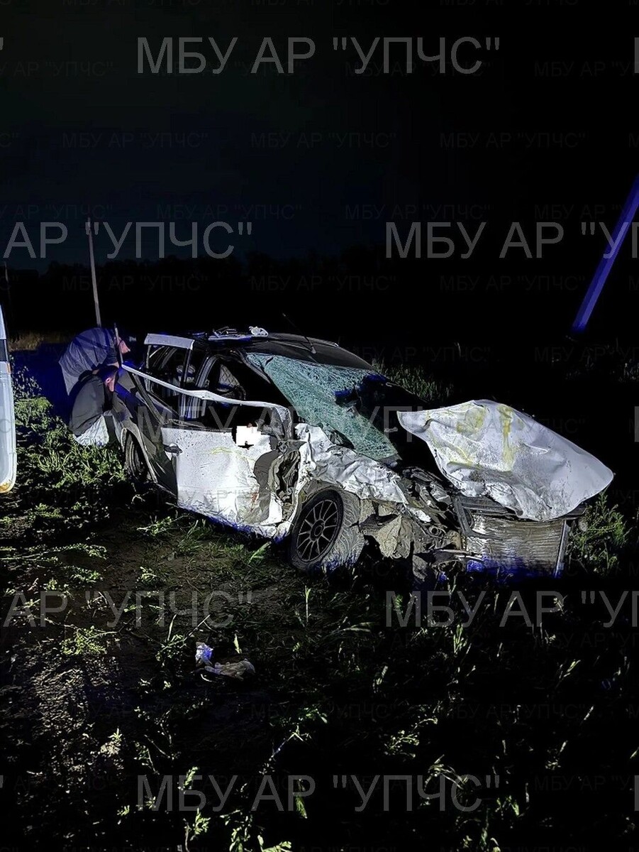    В телеграм-канале МБУ АР "УПЧС" появились кадры с места ДТП   телеграм-канал МБУ АР "УПЧС"