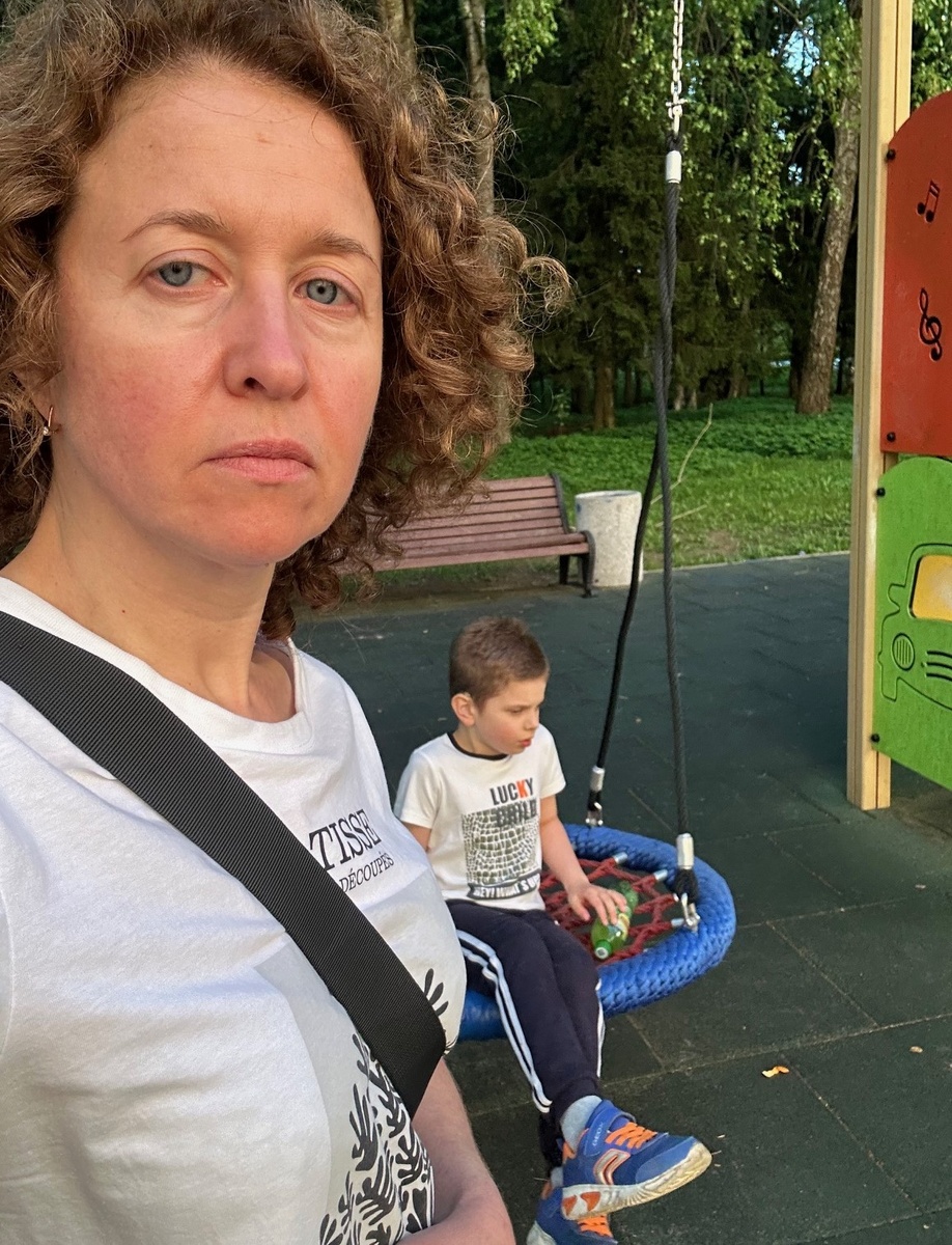 "Детство кончится когда-то, ведь оно не навсегда..."