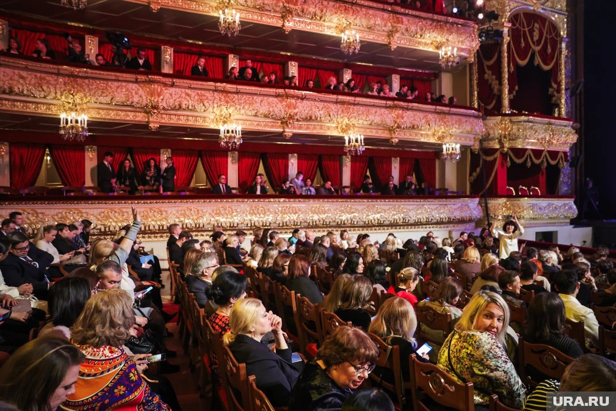     Современное переосмысление «Гамлета» понравилось далеко не всем