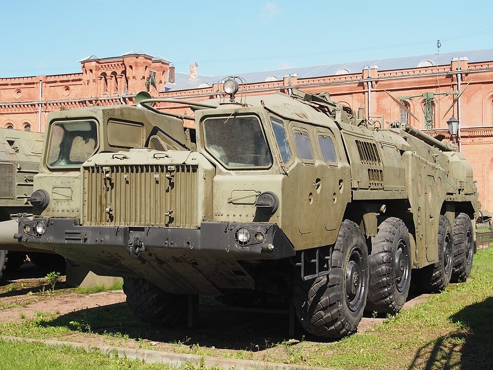 МАЗ-7310 в военно-историческом музее артиллерии, инженерных войск и войск связи, Санкт-Петербург