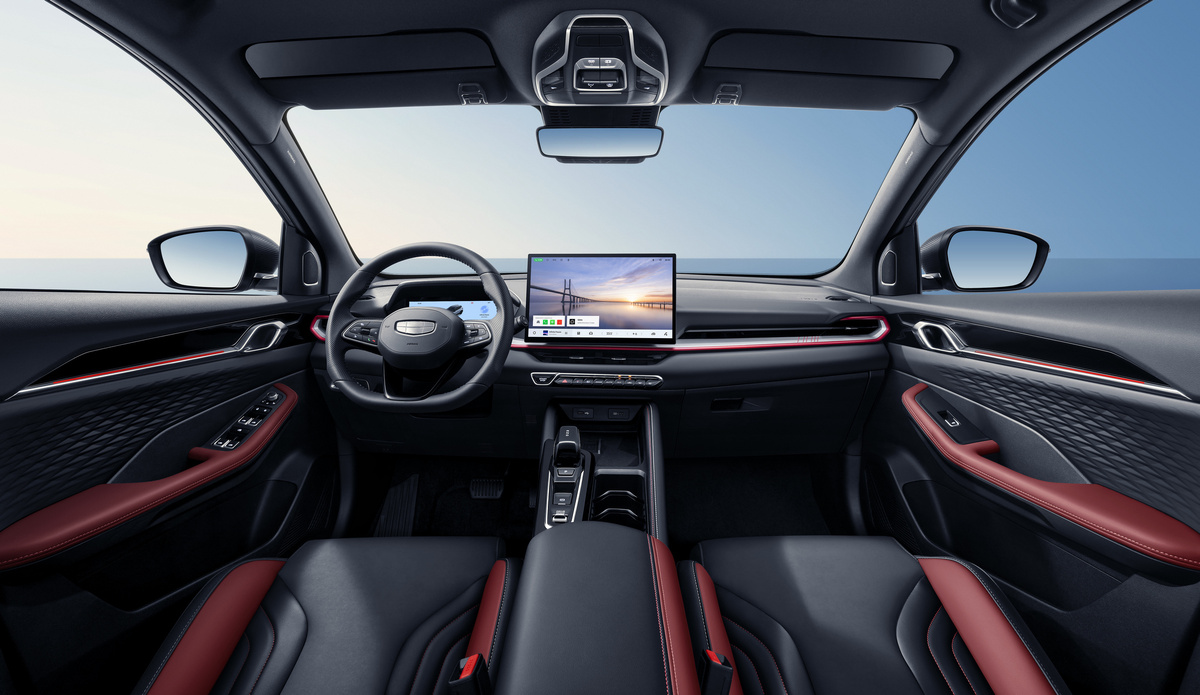    Geely Coolray   
Geely