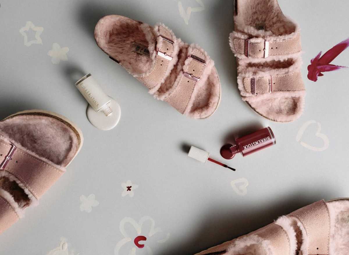 В апреле 2026 года Birkenstock вошел в нейл-индустрию