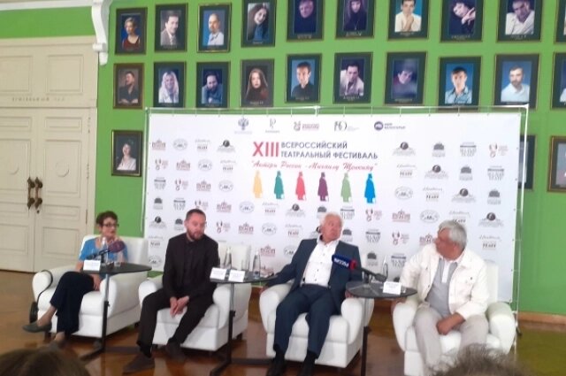    Наталья Старосельская, Максим Шапошников, Виталия Слободчук и Борис Кайнов рассказали о предстоящем фестивале на пресс-конференции. Фото: АиФ/ Татьяна Черных
