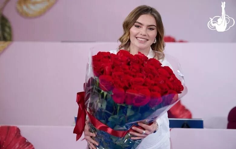 Олимпийская чемпионка Алина Кабаева | © Фото : Сайт "Небесная грация"