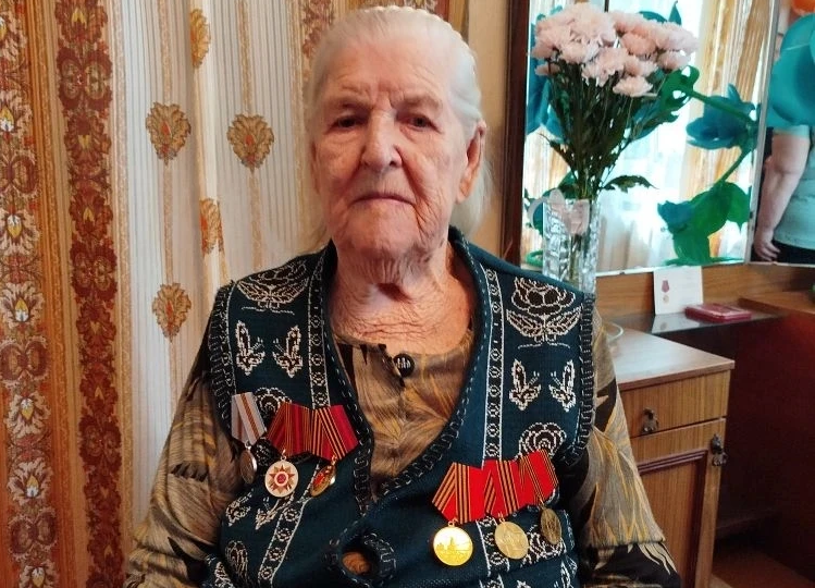 100-летний юбилей отметила жительница Курска Пелагея Бирюкова