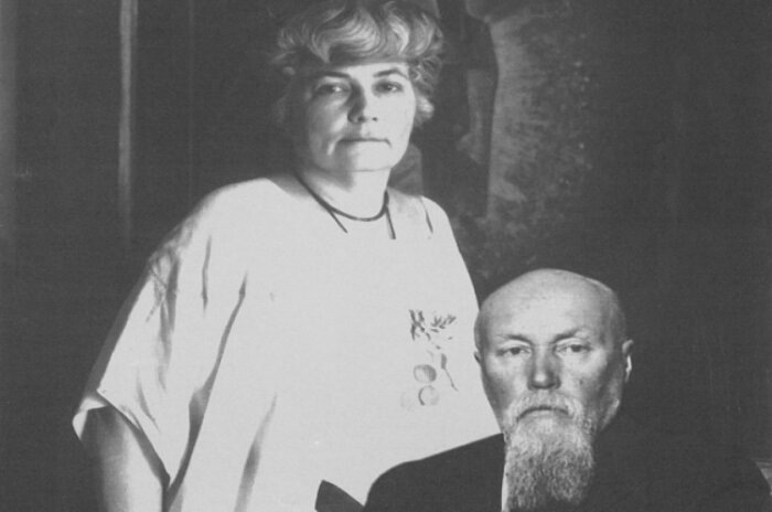    Елена Рерих была не только супругой, но и духовной соратницей мастера.