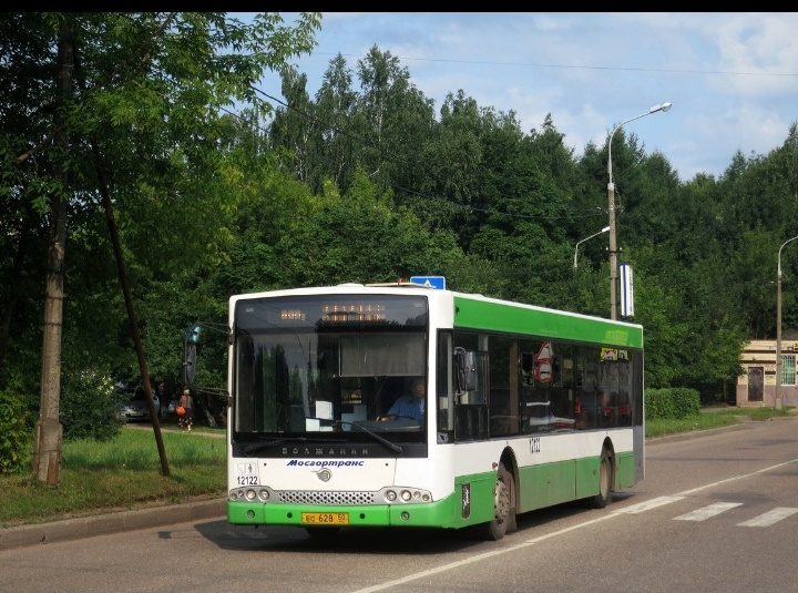 Автобус Волжанин-5270 Ситиритм-12 на маршруте 806 в Красногорске. Отсюда: канал в Дзен ,,Колесо Транспортного Обозрения" . Кстати, такие модели в Москве больше не эксплуатируются. 