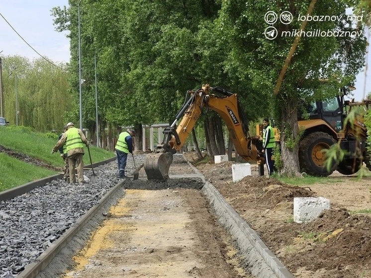     В Старом Осколе идет благоустройство второй очереди набережной реки Осколец, фото: vk.com/wall651493193_35662