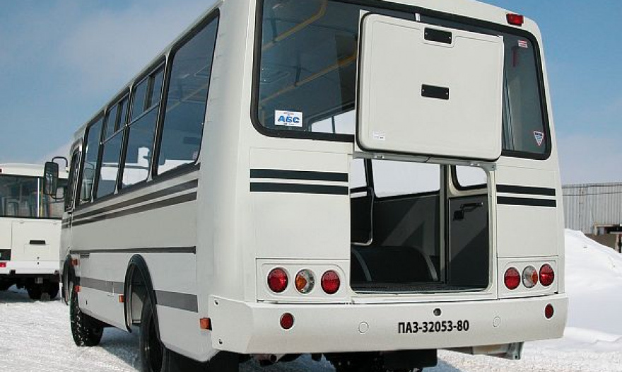 Зачем автобусам ПАЗ нужен люк в задней части кузова. Разбираемся детально