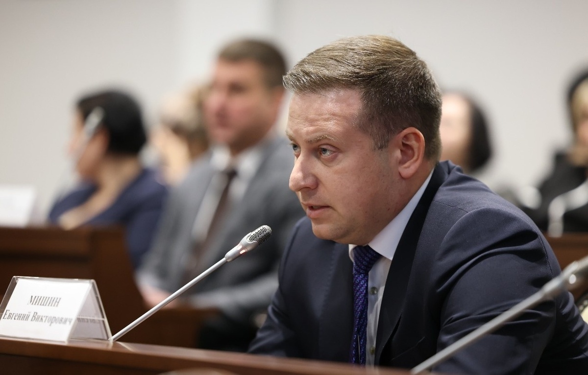    Зампред комитета по международным и межрегиональным отношениям, безопасности и правопорядку заксобрания Калининградской области Евгений Мишин  Официальный сайт Законодательного собрания Калининградской области