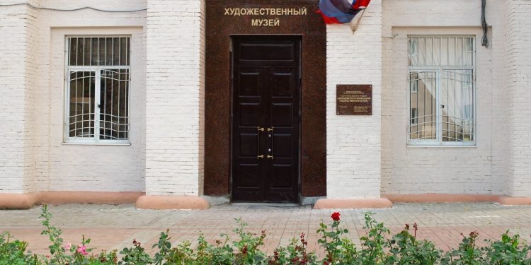    donetskartmuseum.ru
