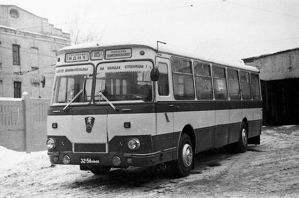 ЛиАЗ-677