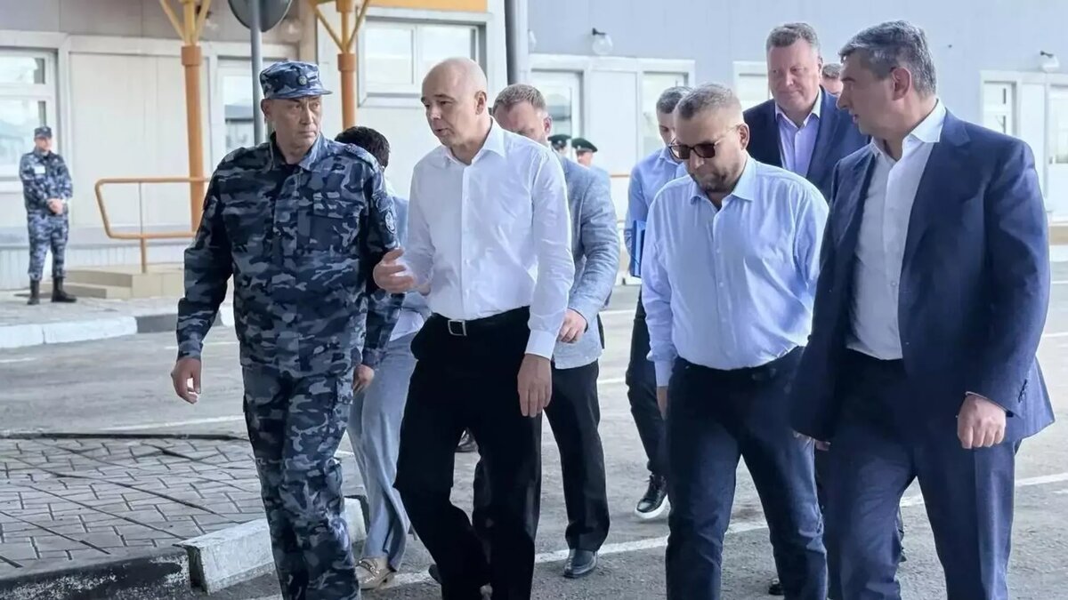 Глава Минфина РФ Антон Силуанов посетил пункт пропуска Маштаково на границе России и Казахстана/© Photo : Минфин России