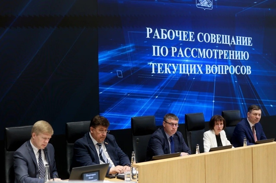    Александр Шуваев провел первое совещание с правительством региона пресс-служба губернатора и правительства Белгородской области