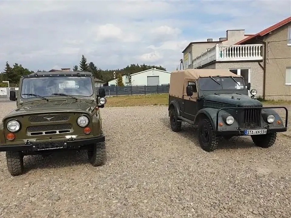  ГАЗ-69 vs УАЗ-469