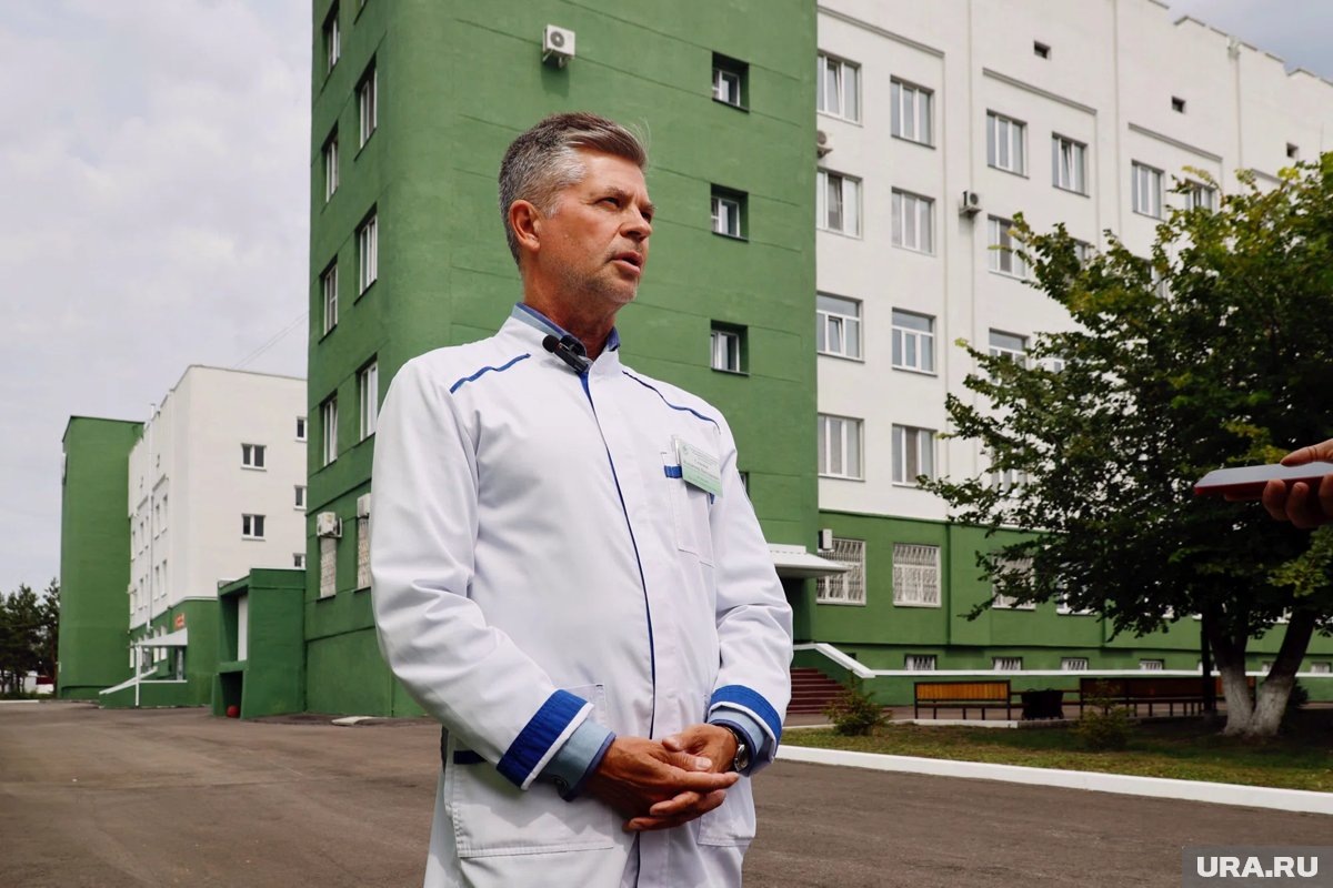    За годы работы Семенов получил репутацию специалиста в области спортивной медицины и реабилитации