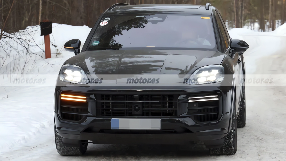    Прототип Cayenne был лишен защитного камуфляжа