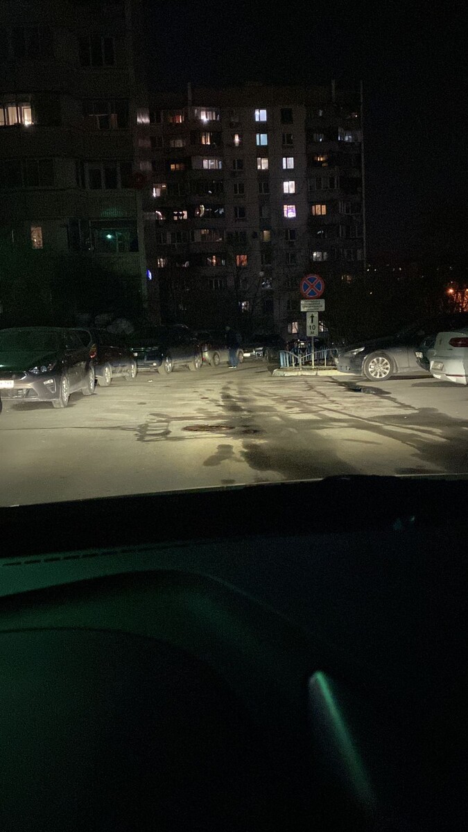 Н7 в жёлто белом оттенке 4300 кельвинов. Прекрасно видно в плохую погоду.