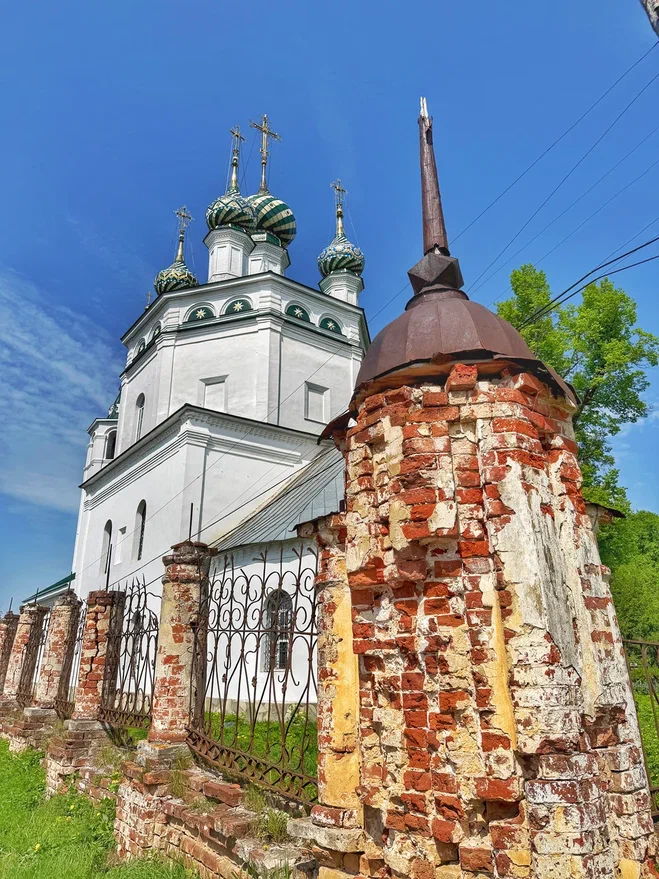 Троицкая церковь. Холуй, Ивановская область. Фото автора
