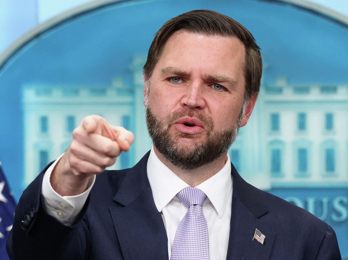    Вице-президент США Джей Ди Вэнс во время брифинга в Белом доме в Вашингтоне | © REUTERS / Kevin Lamarque