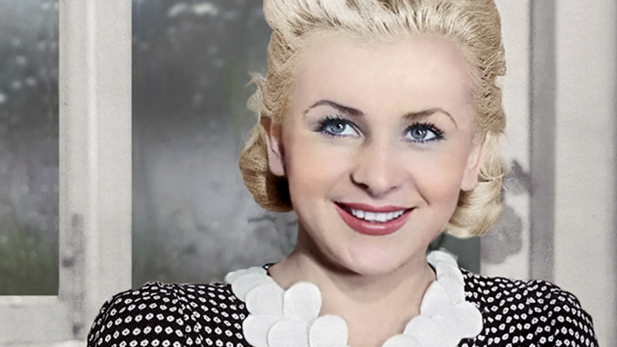 На фото Валентина Серова