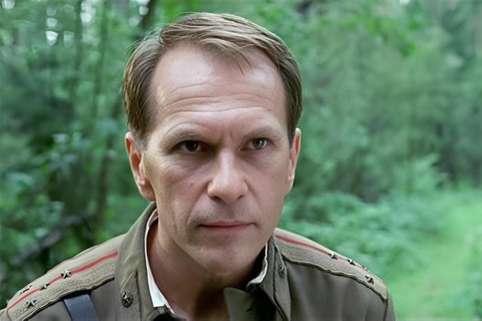 Алексей Гуськов: фильмография, путь к успеху. Путь от «Бауманки» до МХАТа. Фото © «Граница. Таёжный роман», режиссёр Александр Митта, сценаристы Зоя Кудря, Александр Митта, Максим Стишов и др. / Kino-teatr