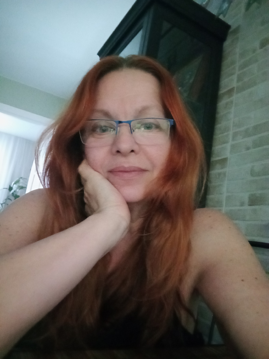 Давайте знакомиться! Василиса. Два брака. Три ребёнка. Пишу о своей жизни, периодически ностальгирую по времени, когда была молода. 