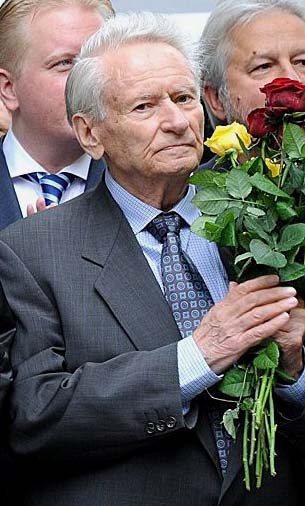 Генрих Боровик