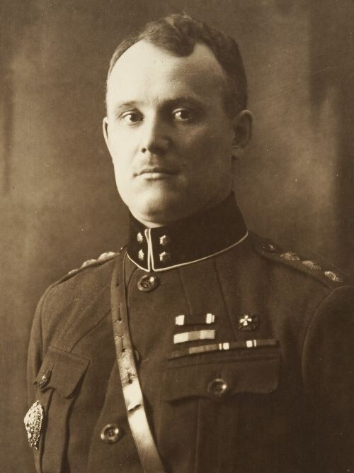 Командующий эстонской армией Йохан Лайдонер.