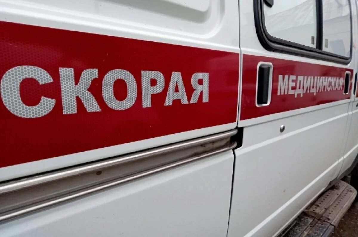   Появились кадры с места падения балкона в Севастополе, где пострадали дети
