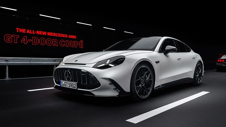    На фото: новый Mercedes-AMG GT 4-door Coupe