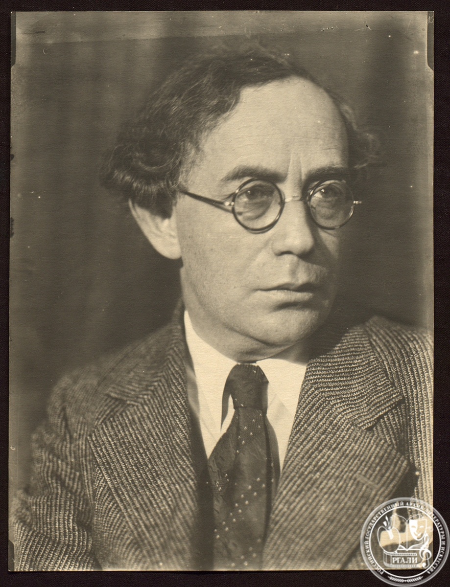 Фотография Л.В. Никулина. 1929 г. РГАЛИ. Ф. 350. Оп.1.