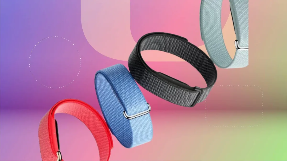 Разные цвета нового фитнес-браслета без экрана Google Fitbit Air на тканевом ремешке
