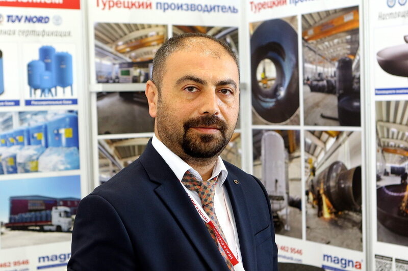 Генеральный директор Magna Mekanik Али Чапар рассказал об оборудовании компании. Источник: Отраслевое СМИ «Промышленность России»