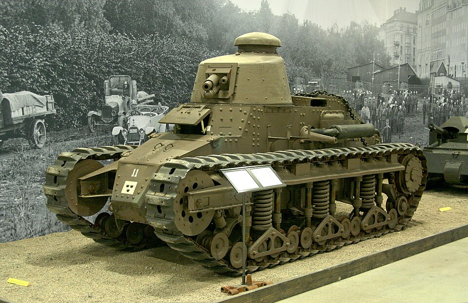 Renault NC27 собственной персоной. Фотография в свободном доступе.