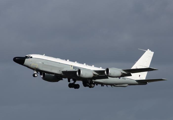 RAF Rivet Joint. Обложка © Shutterstock / FOTODOM / Peter R Foster IDMA