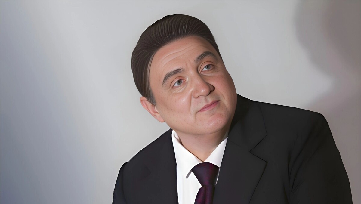    Денис Желтоухов в роли Леонида Утесова   Хабаровский краевой академический музыкальный театр