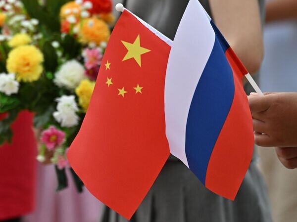 Декларация Путина и Си ставит США в проигрышную позицию — экс-советник Трампа