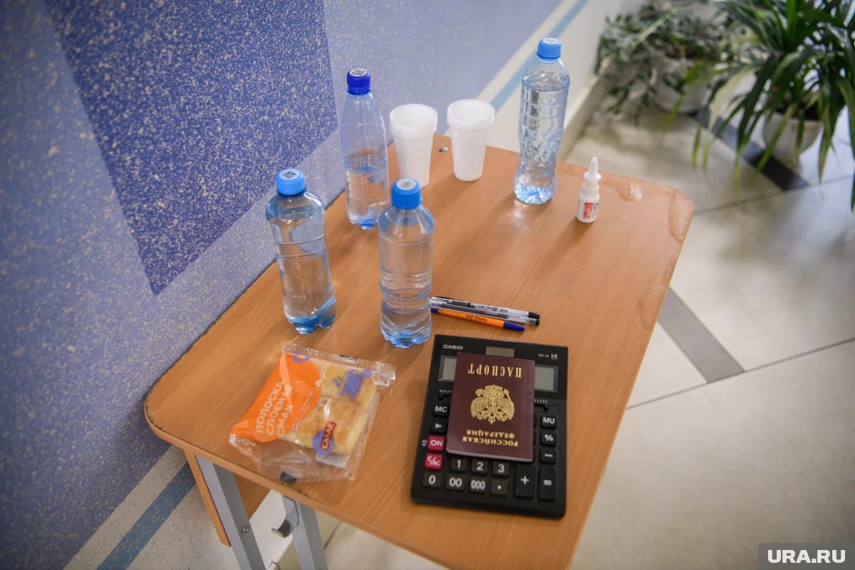     В Рособрнадзоре напомнили, что упаковка не должна отвлекать других участников экзамена