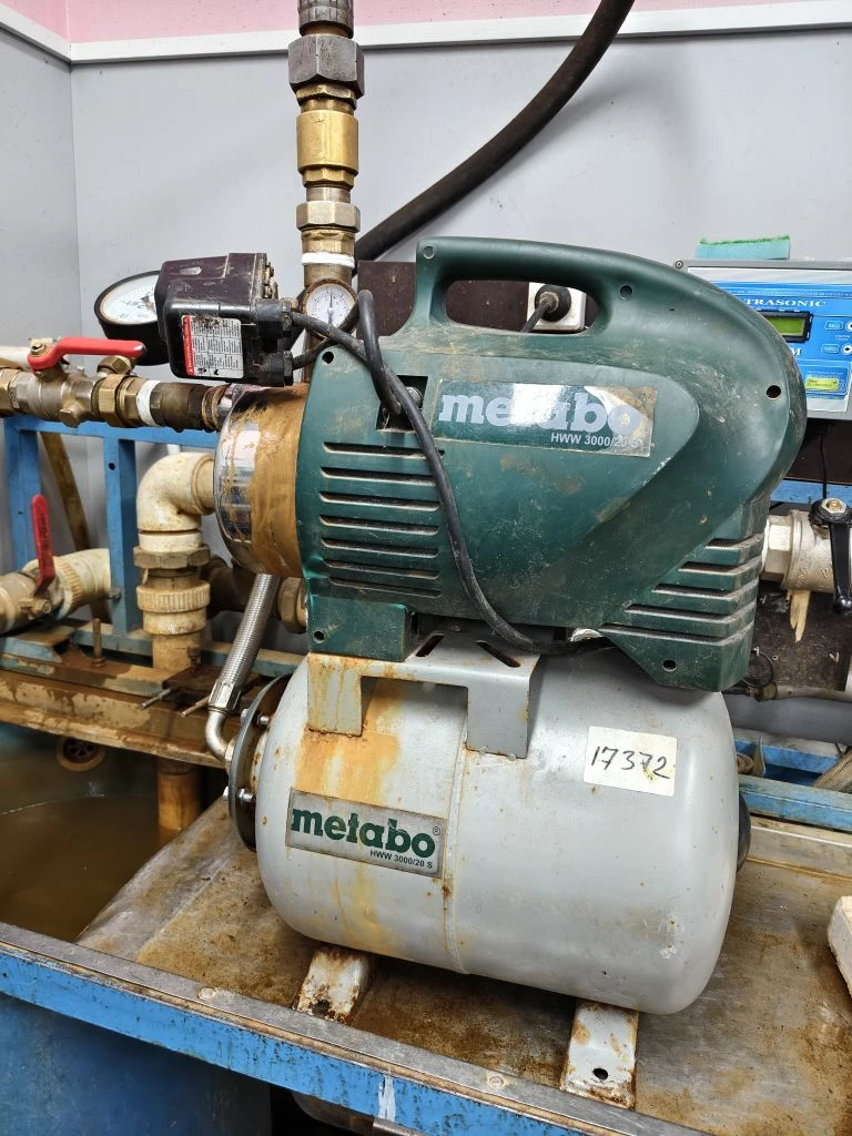 Насосная станция Metabo, дату производства выяснить не удалось..