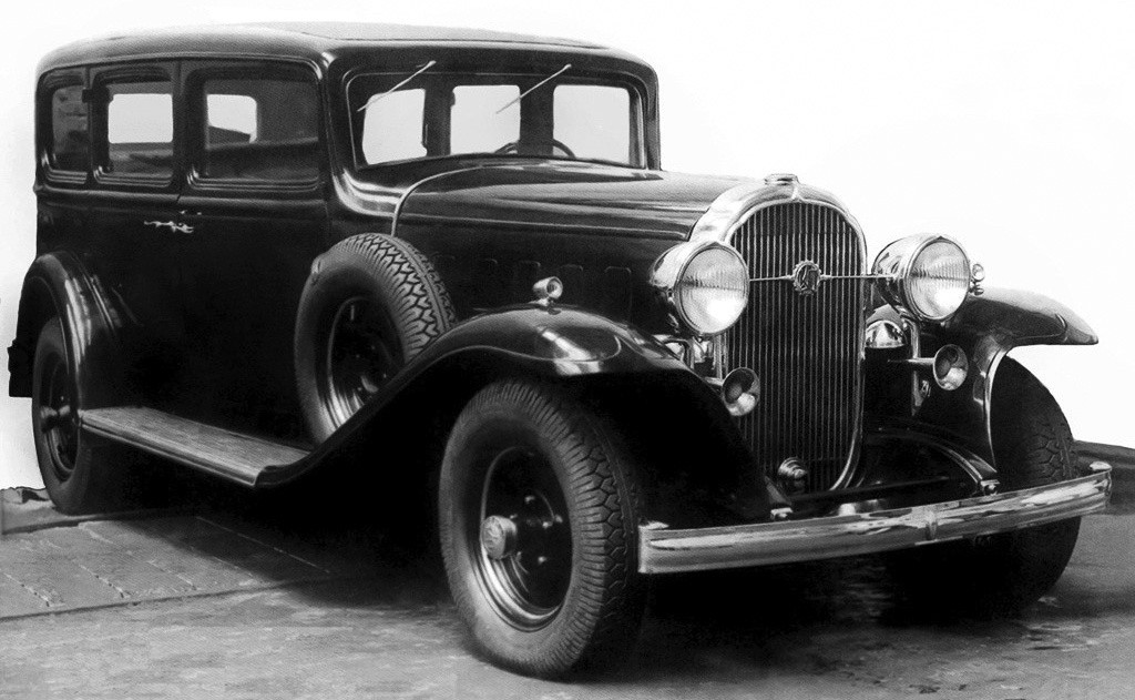 Первый советский представительский автомобиль Л-1, он же — красный Buick