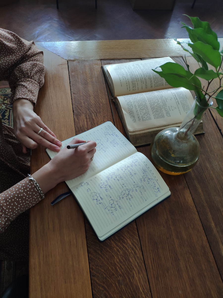 Доктор химических наук Людмила Якимова — для тех, кто хочет понимать, что наносит на кожу